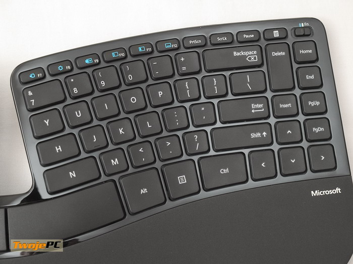 Microsoft-Sculpt-Ergonomic-Keyboard-Comfort-Desktop